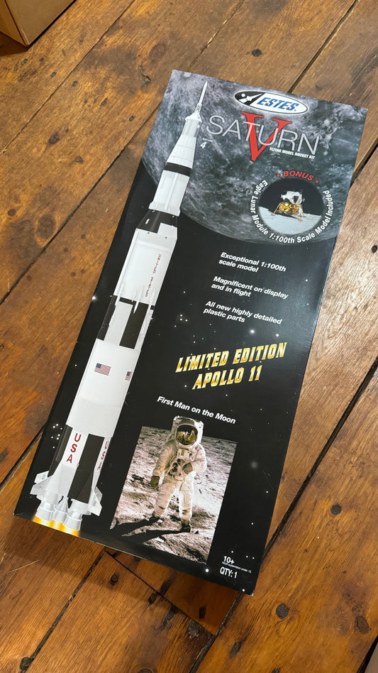 Estes Apollo 11 Saturn V, 1:100 Scale Model